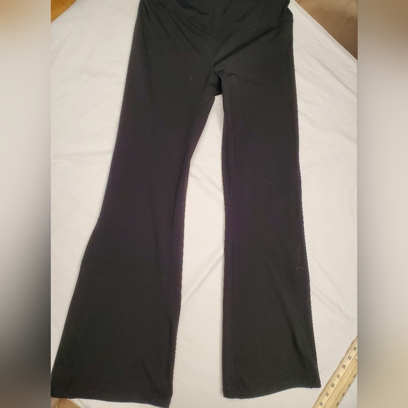 Gaiam Black Bootcut Yoga Pants Women’s Activewear Leggings Stretch Athletic - Picture 5 of 5